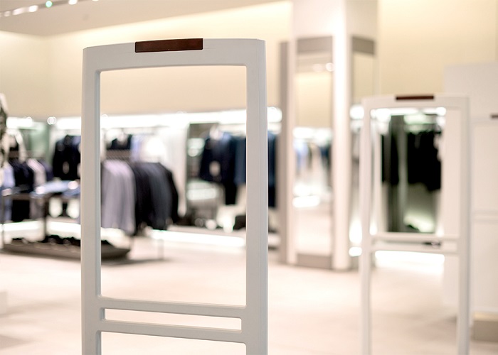 Uu-tien-phong-ngua-ton-that-cho-viec-mo-lai-cua-hang-ban-le-voi-cong-tu-chong-trom